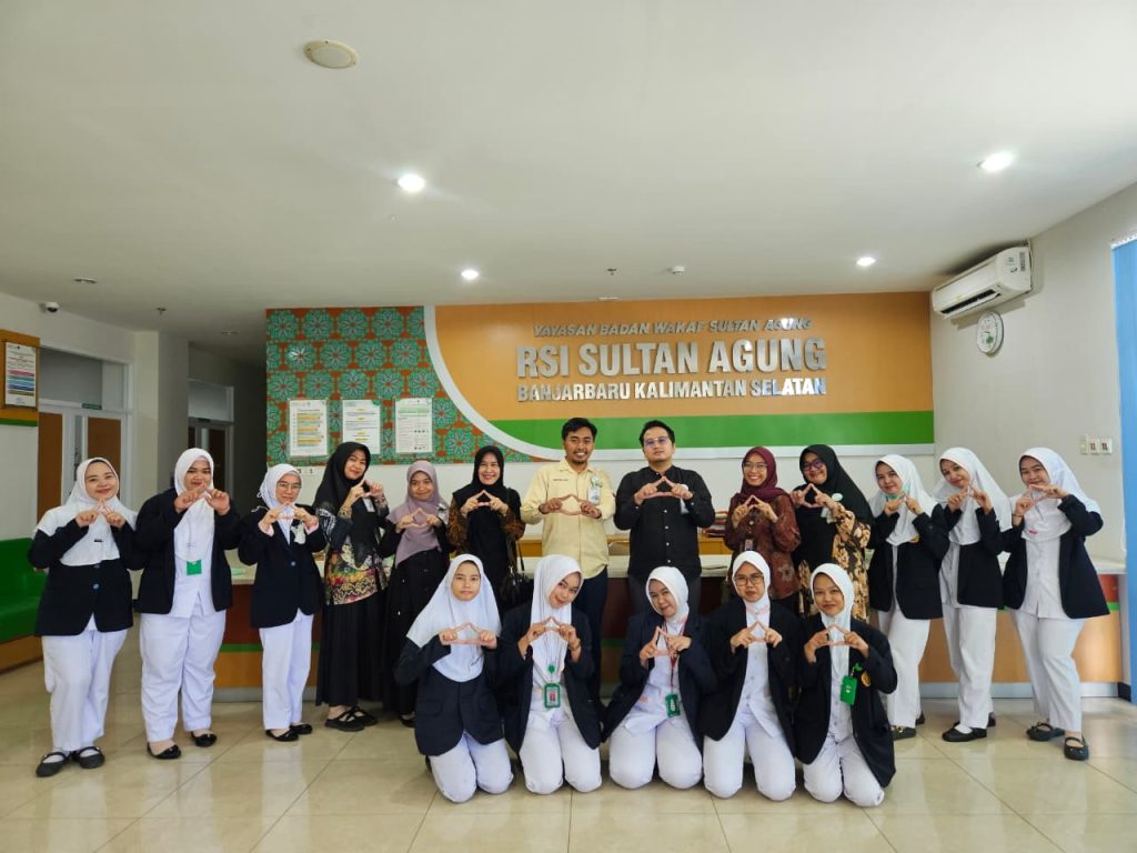 Mahasisawa Kebidanan Praktik Kebidanan RS Sultan Agung
